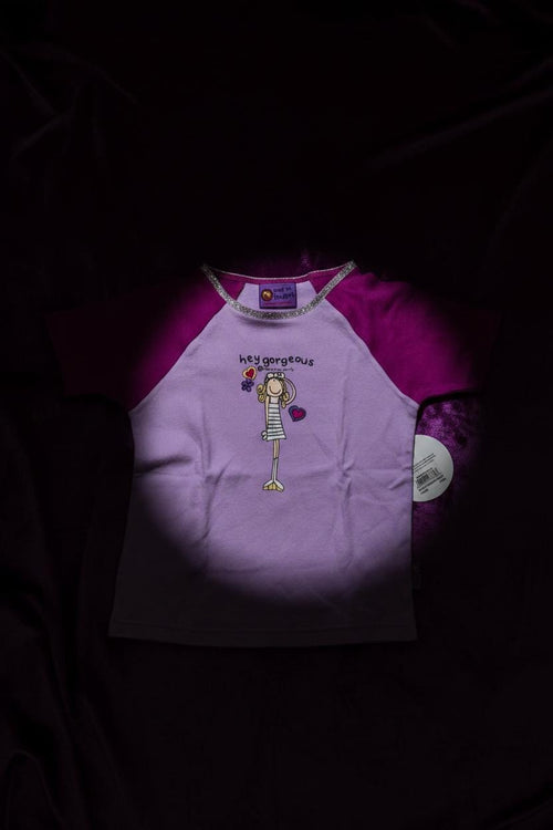T-shirt da bambina Bang On The Door Hey Gorgeous color lilla – 7/8 anni, nuova con cartellino