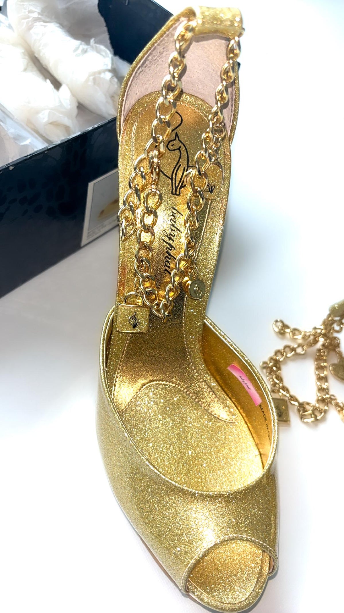 Baby Phat -kultasävyiset peep-toe-platform-korukorkokengät nilkkaketjulla – alkuperäispakkauksessa