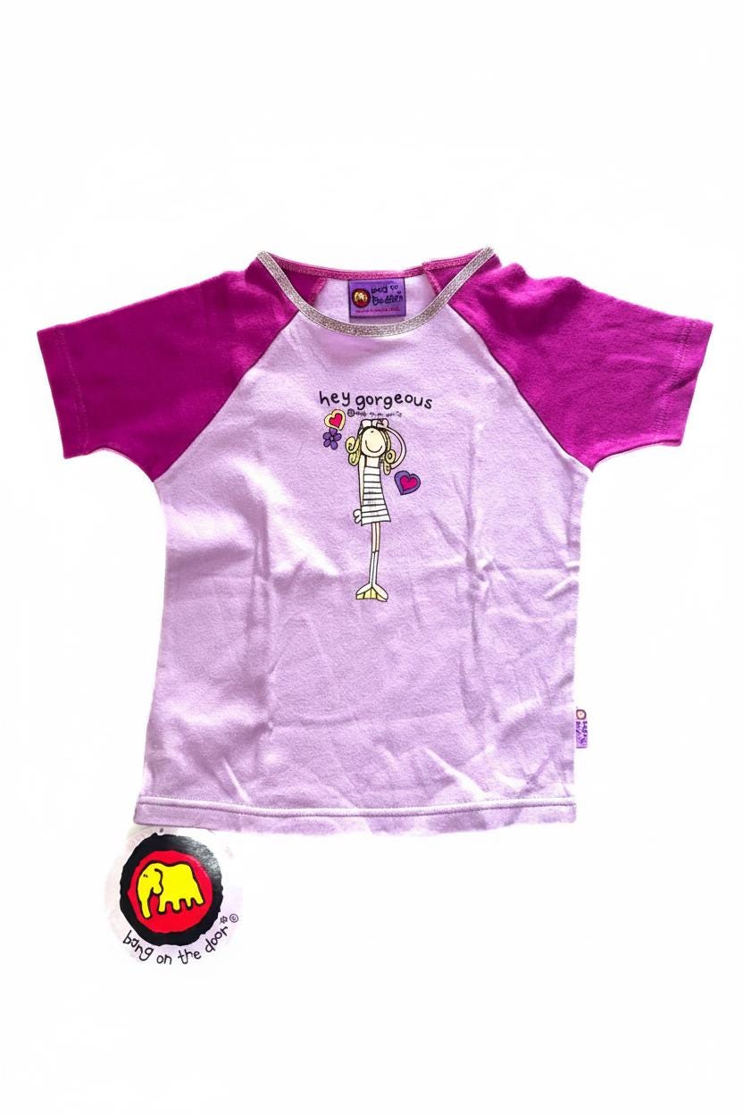 Bang On The Door Hey Gorgeous Lilac キッズTシャツ – 7/8歳、新品タグ付き
