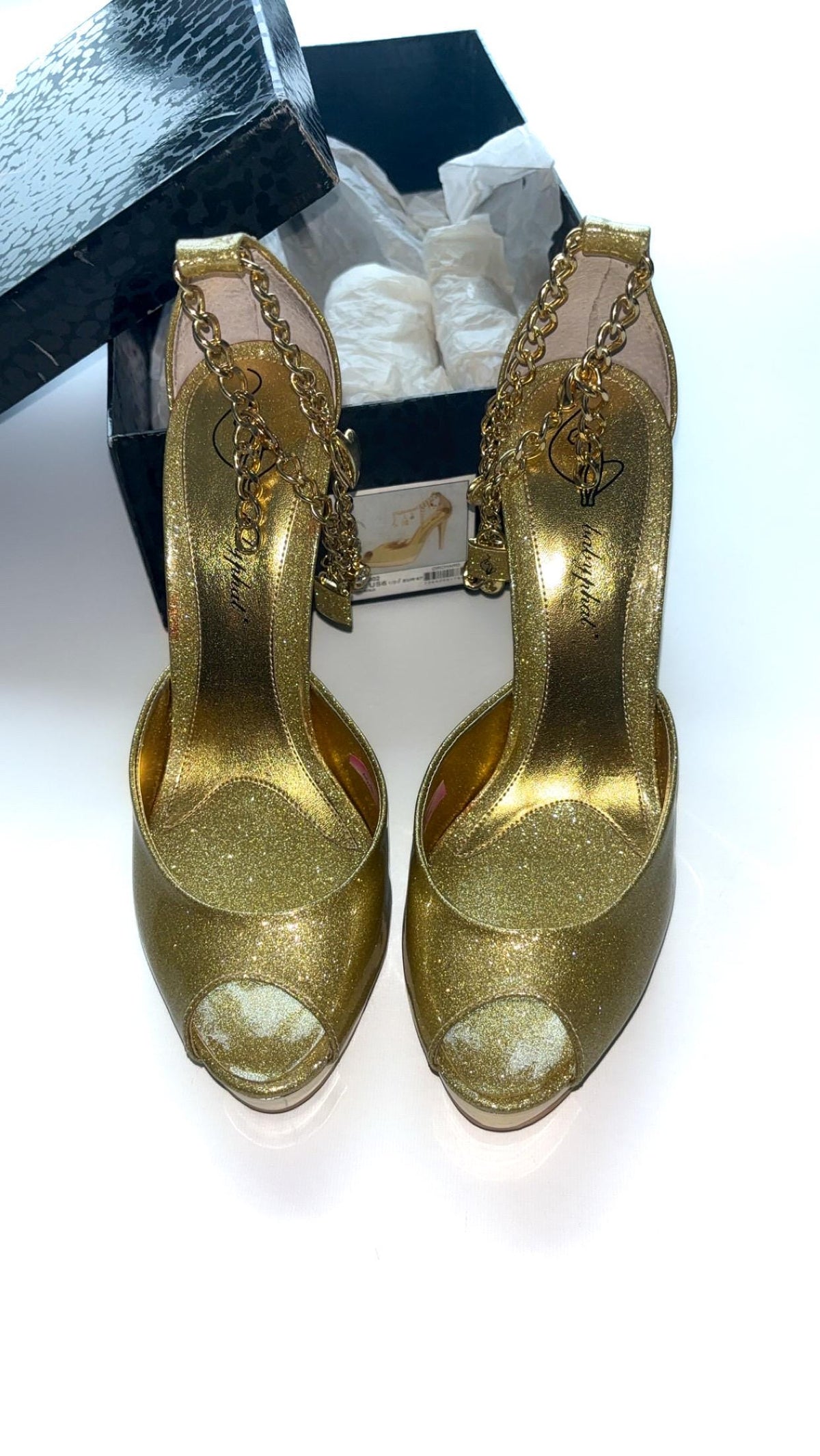 Baby Phat Gold-Tone Peep-Toe Platform Charm Anklet Heels – Original Packaging