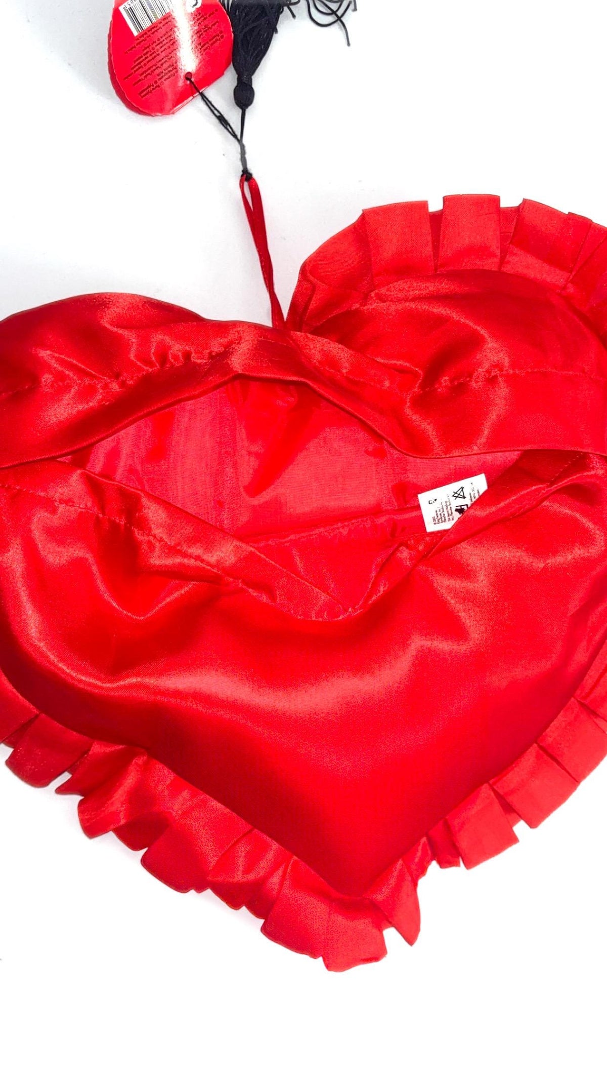 Betty Boop Red Heart Ruffled -tyynyliina (2003) – Uusi tuotelappujen kanssa