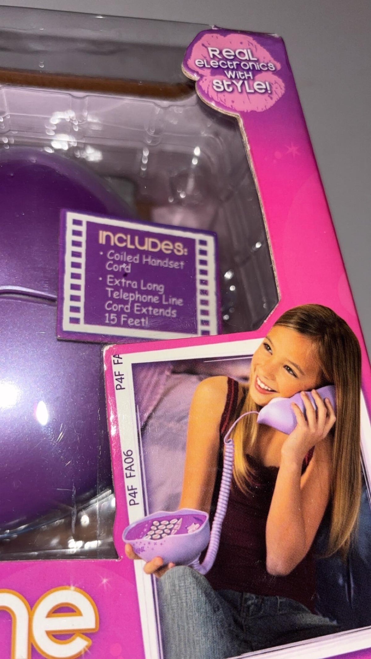 Teléfono de línea morado Bratz Plugged In (2005) – Nuevo en su empaque original