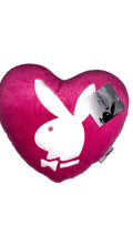 Cuscino Playboy Home rosa acceso in velluto a coste con testa di coniglio e cuore (2009) – Nuovo con etichetta