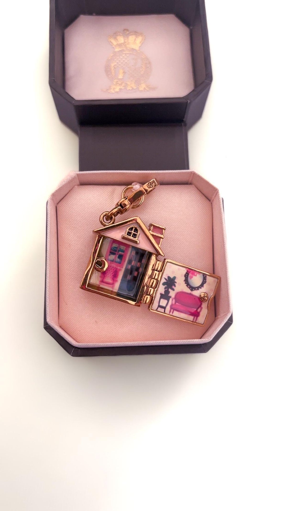 Juicy Couture Home Sweet Home Opening House Charm – New in Original Box